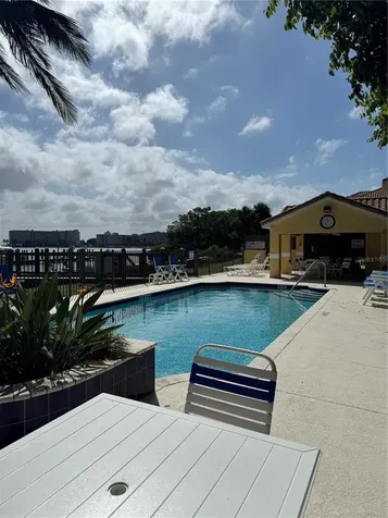 24 Mangrove Point St Petersburg FL 33705