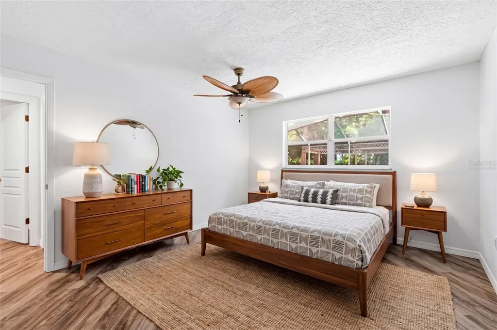 4701 Atlantic Avenue Sarasota FL 34233