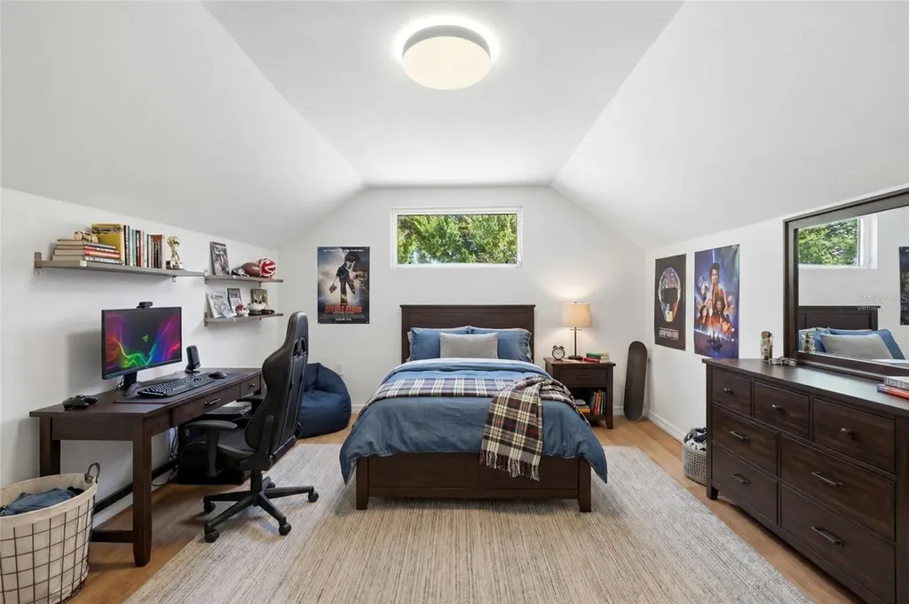 4701 Atlantic Avenue Sarasota FL 34233