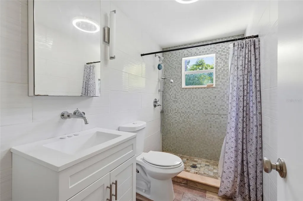 4701 Atlantic Avenue Sarasota FL 34233