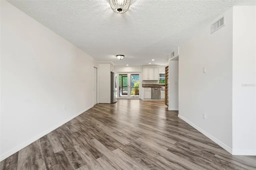 4701 Atlantic Avenue Sarasota FL 34233