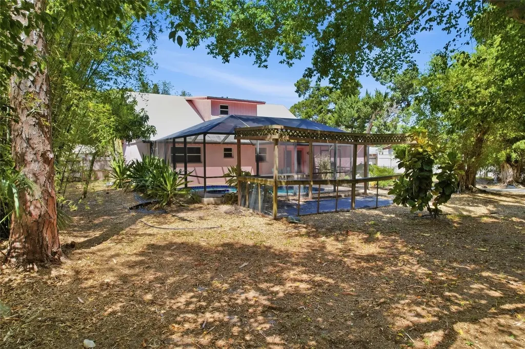 4701 Atlantic Avenue Sarasota FL 34233