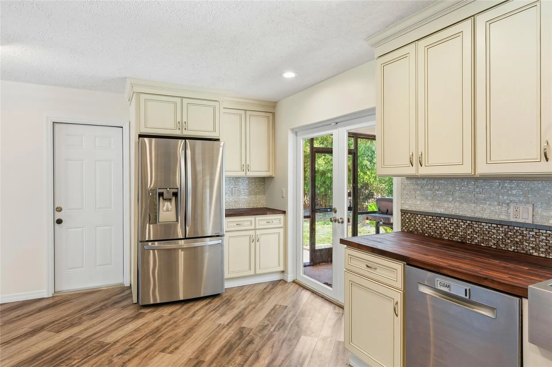 4701 Atlantic Avenue Sarasota FL 34233