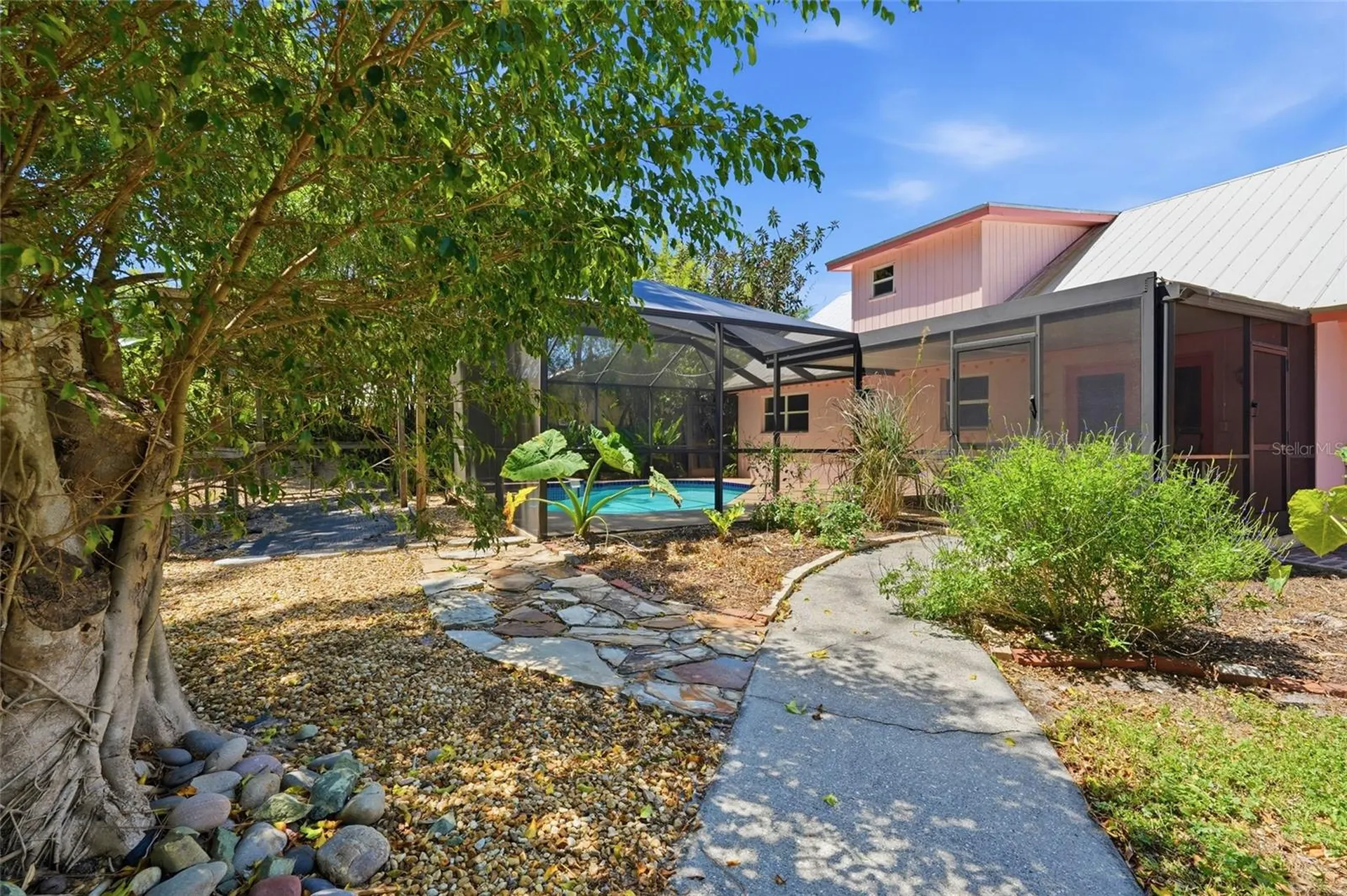 4701 Atlantic Avenue Sarasota FL 34233