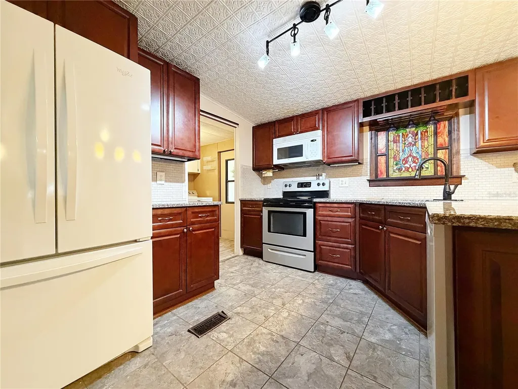 7139 Alamanda Boulevard W Lake Wales FL 33898