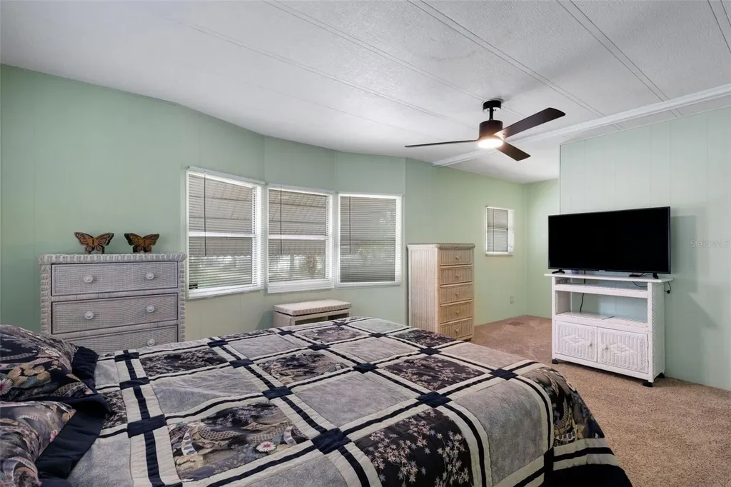 98 Cedar Elm Drive Safety Harbor FL 34695