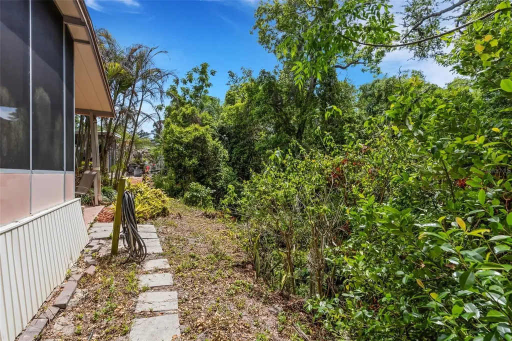 98 Cedar Elm Drive Safety Harbor FL 34695