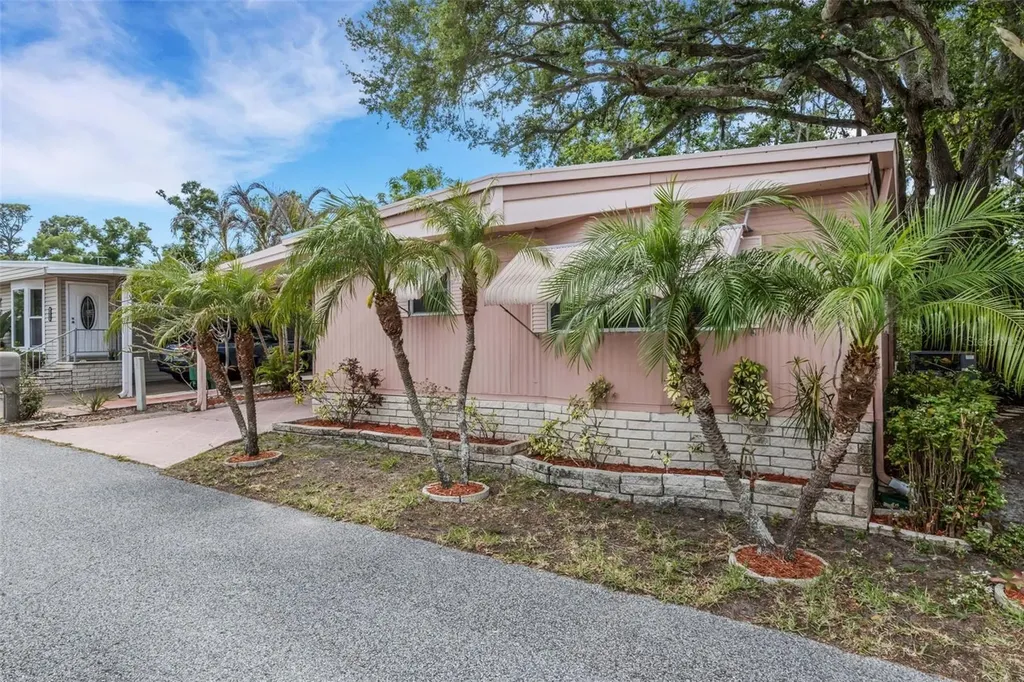 98 Cedar Elm Drive Safety Harbor FL 34695
