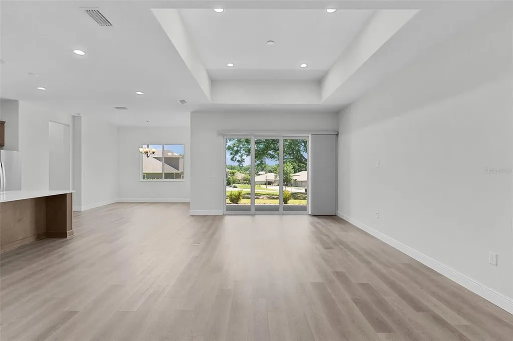 39654 Grove Heights Lady Lake FL 32159