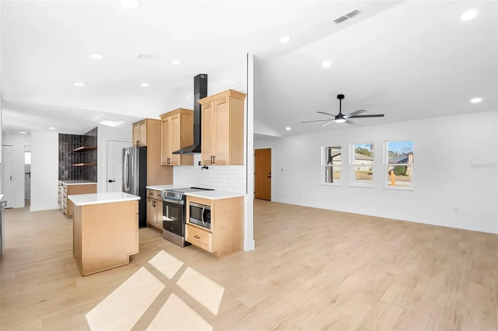 1972 Vienna Avenue Deltona FL 32725
