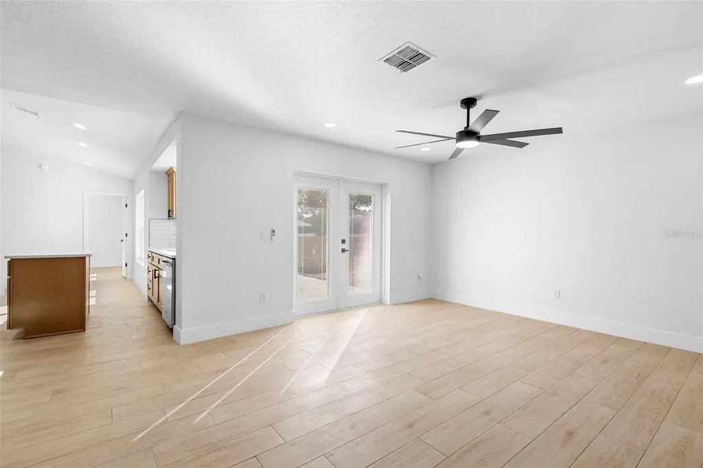 1972 Vienna Avenue Deltona FL 32725