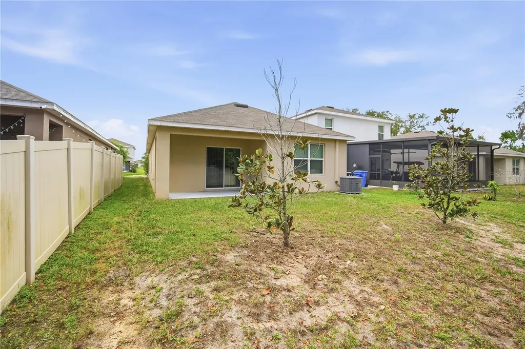 5217 Hillside Meadow Place Tampa FL 33610