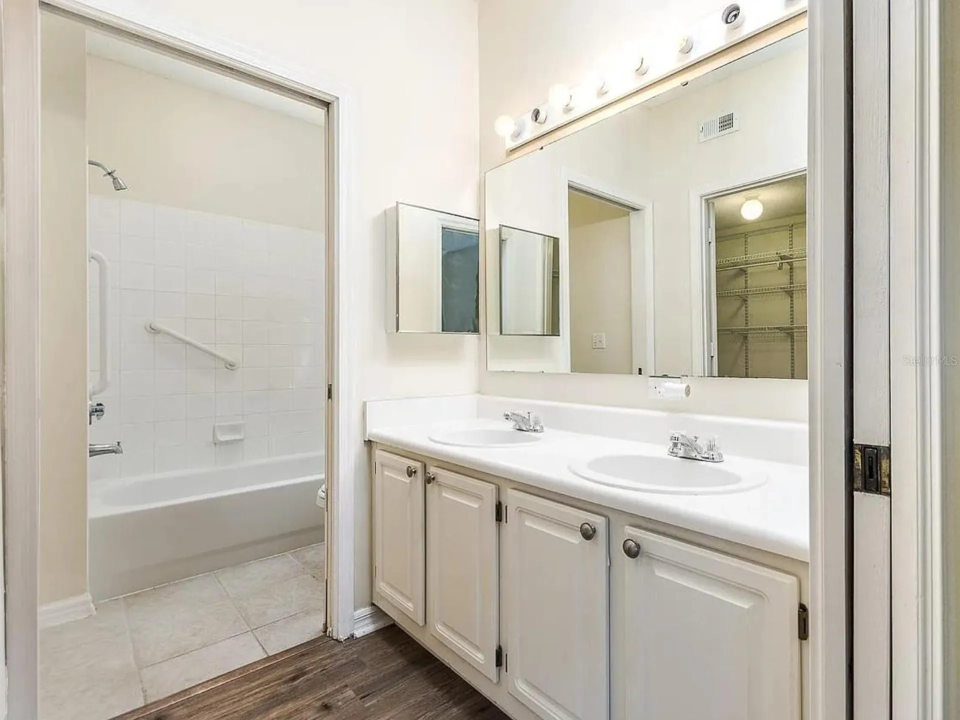 10000 SW 52nd Avenue Gainesville FL 32608