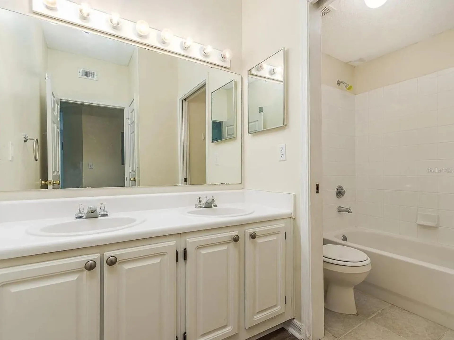 10000 SW 52nd Avenue Gainesville FL 32608
