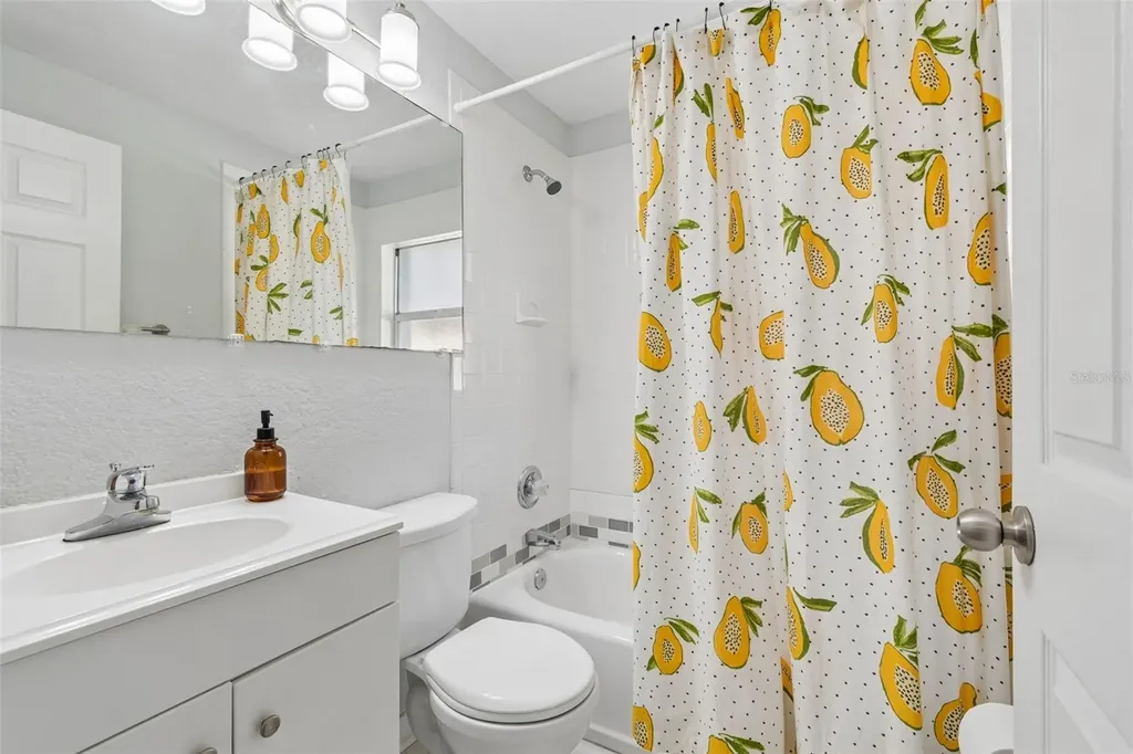 2301 W Eldred Drive Tampa FL 33603