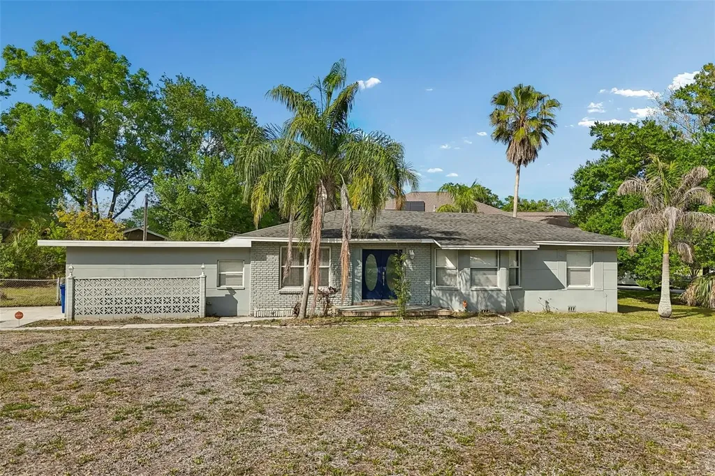 2301 W Eldred Drive Tampa FL 33603