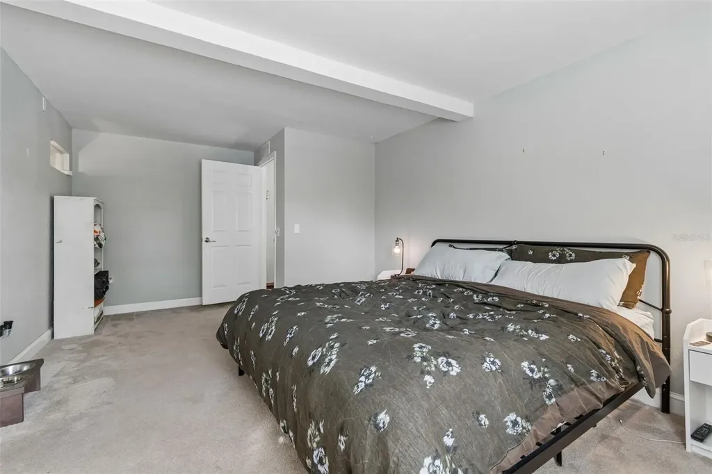 2301 W Eldred Drive Tampa FL 33603