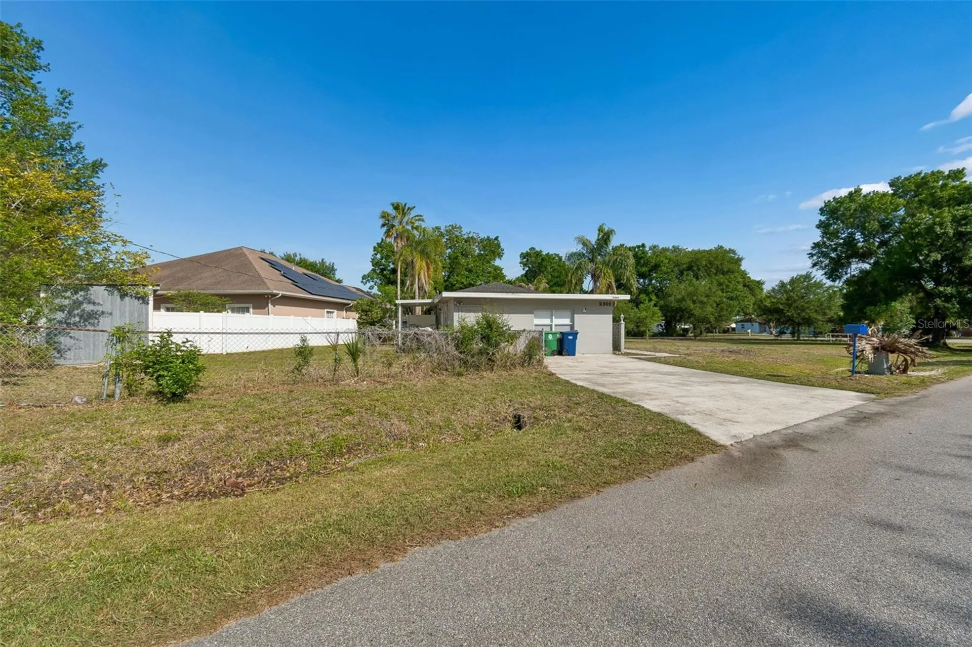 2301 W Eldred Drive Tampa FL 33603