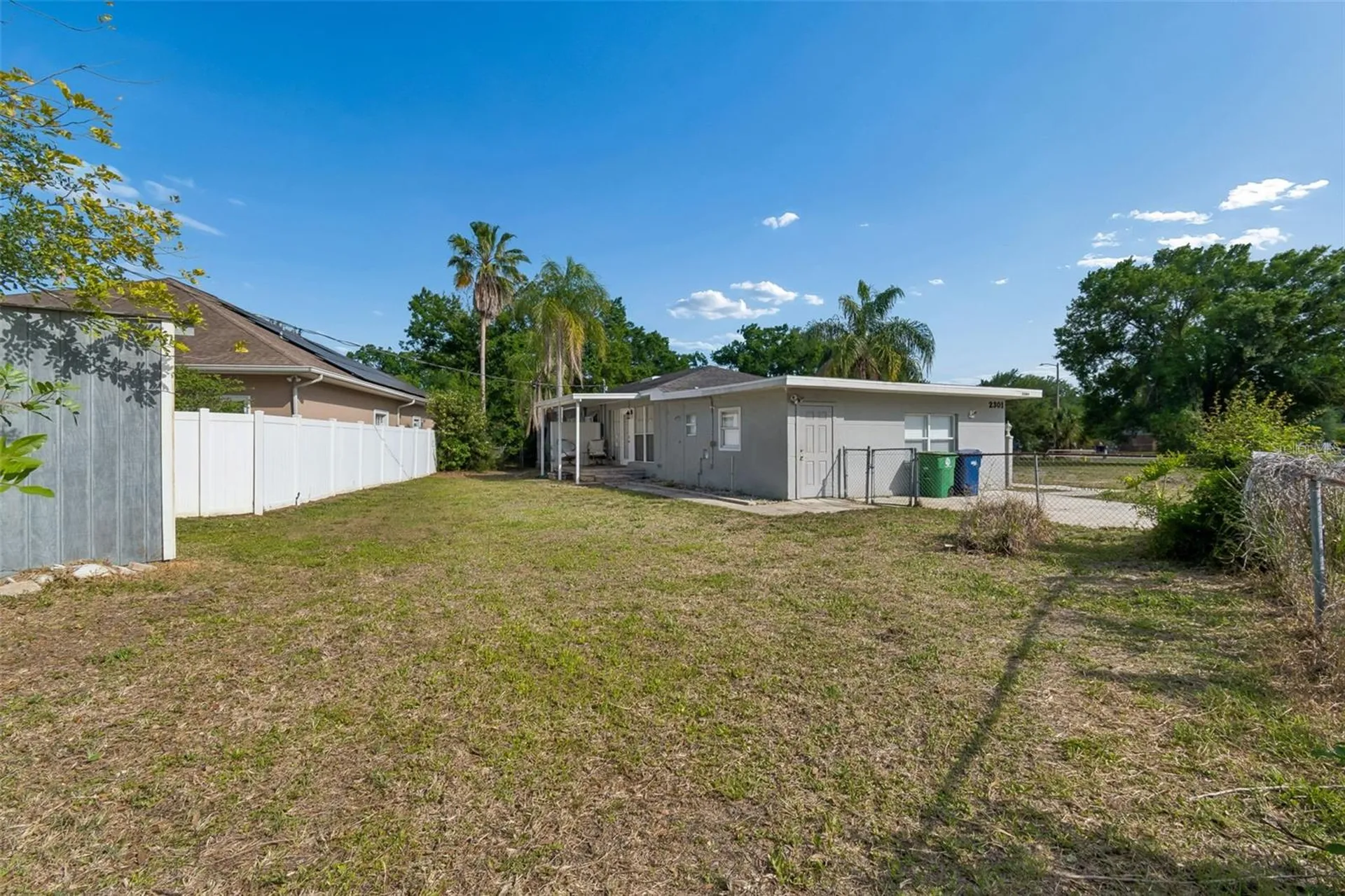2301 W Eldred Drive Tampa FL 33603