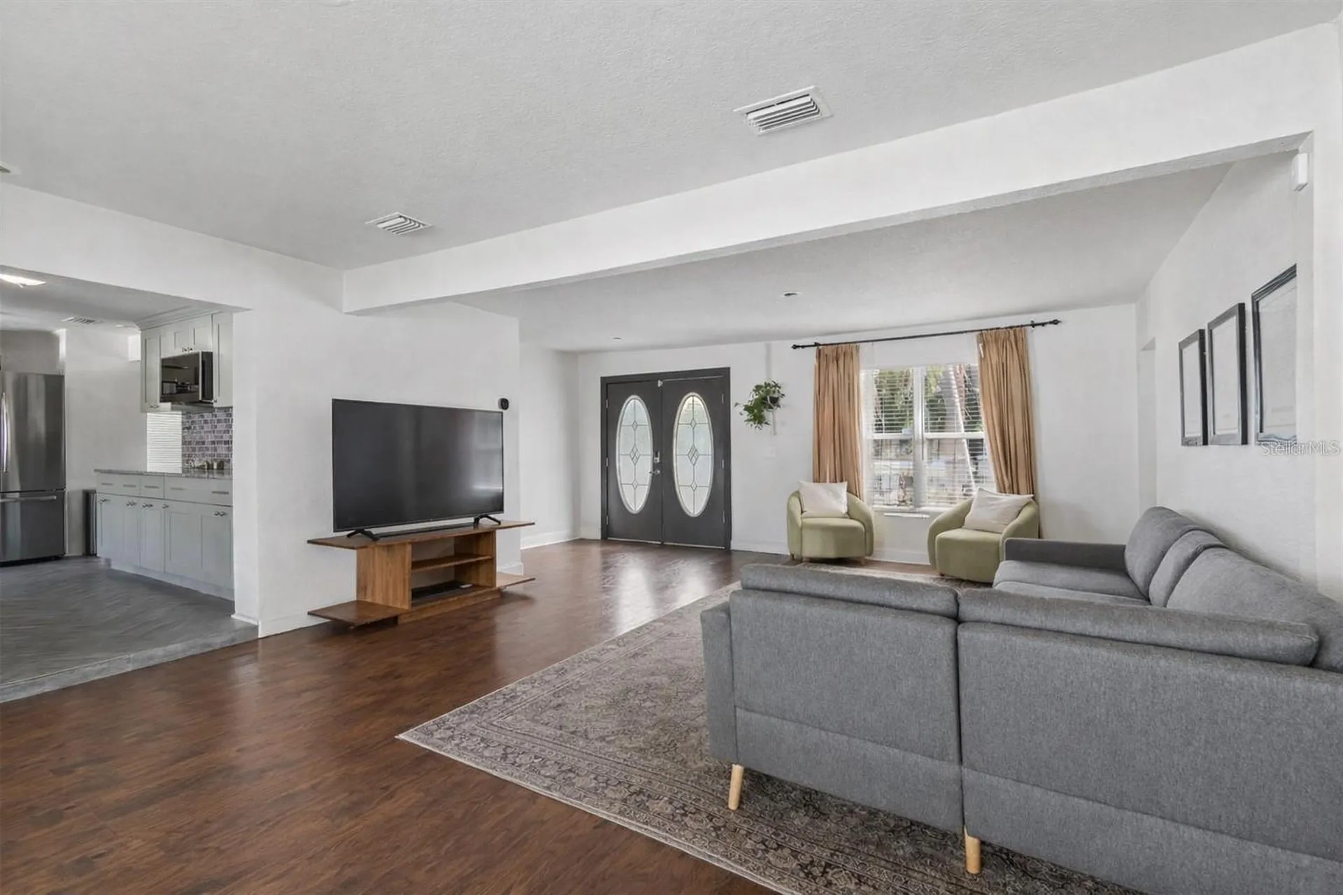2301 W Eldred Drive Tampa FL 33603