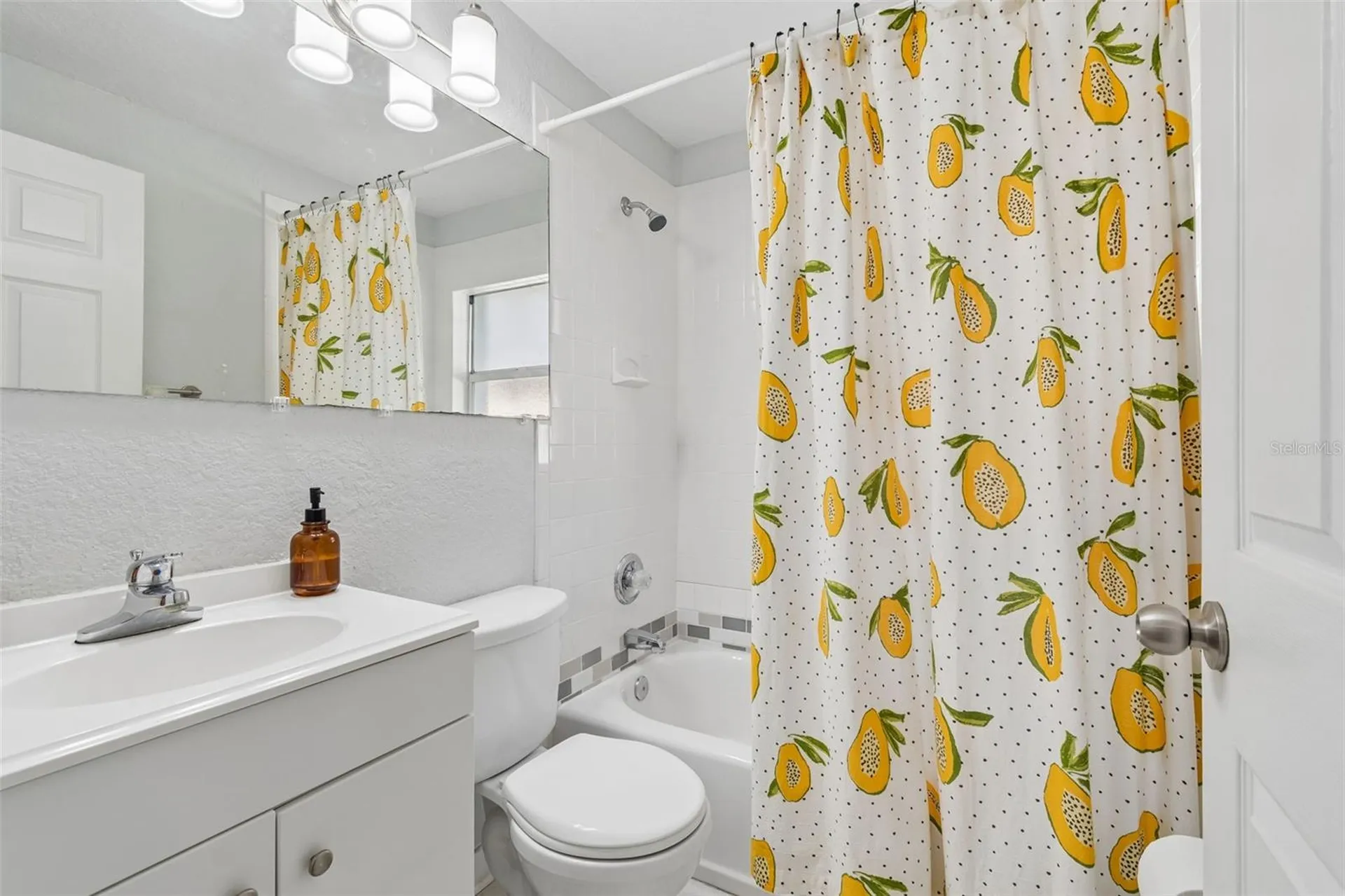 2301 W Eldred Drive Tampa FL 33603