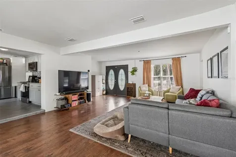 2301 W Eldred Drive Tampa FL 33603