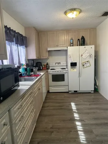 3066 Auburn Boulevard Port Charlotte FL 33948