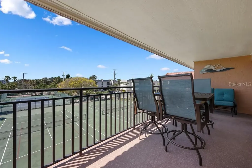 6005 Gulf Drive Holmes Beach FL 34217
