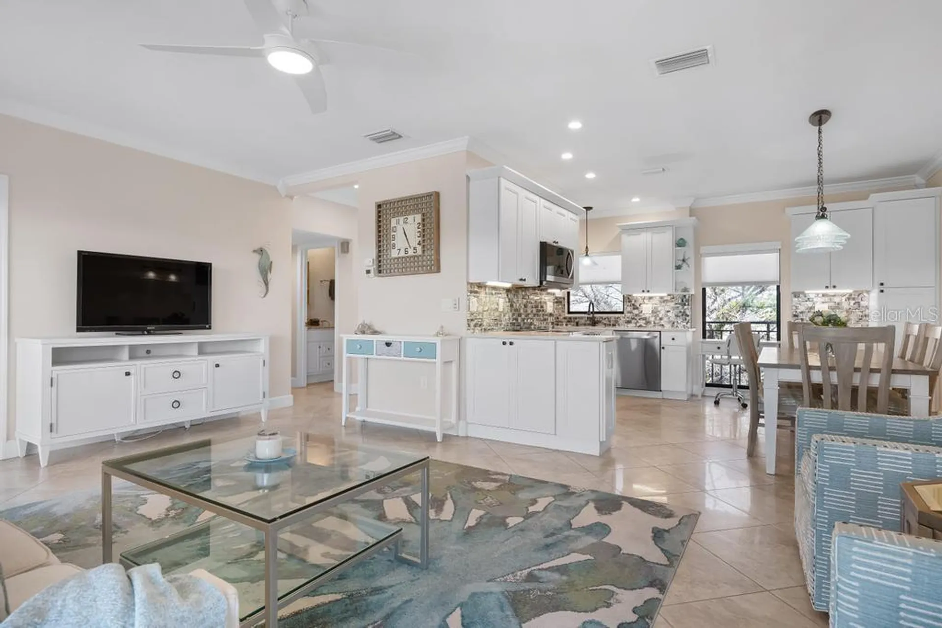 6005 Gulf Drive Holmes Beach FL 34217