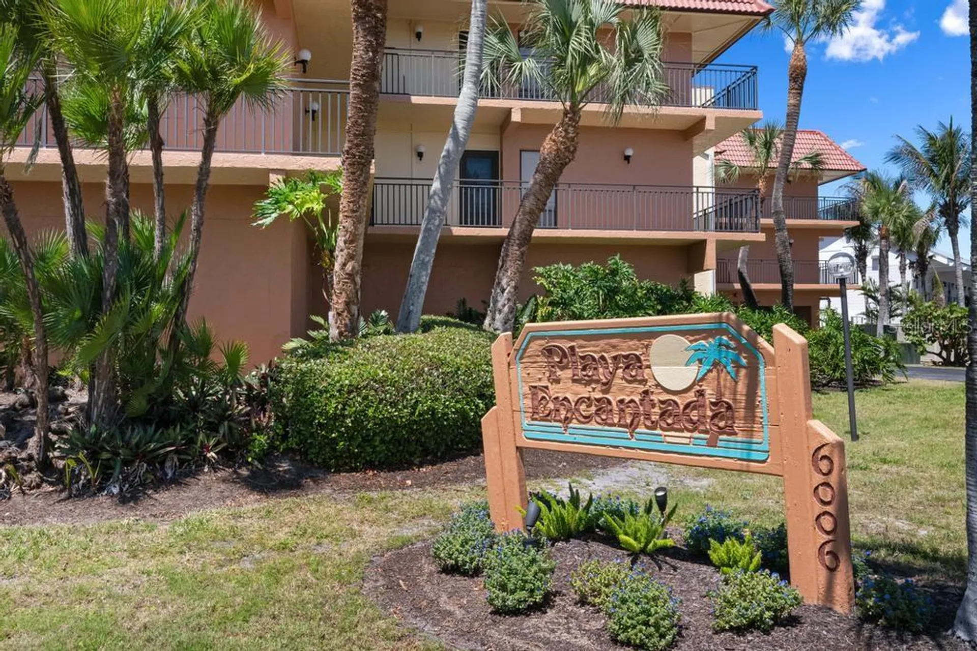 6005 Gulf Drive Holmes Beach FL 34217