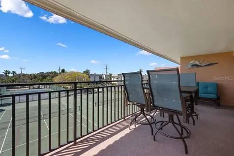 6005 Gulf Drive Holmes Beach FL 34217