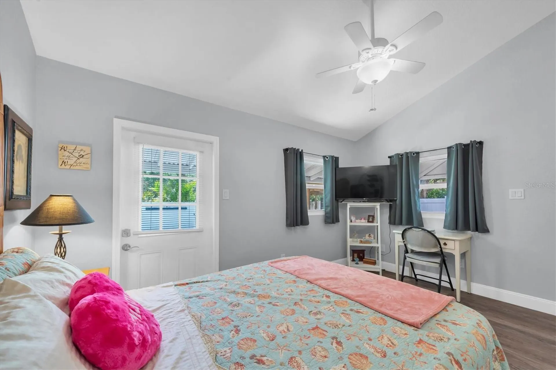 819 10th Street SW Largo FL 33770