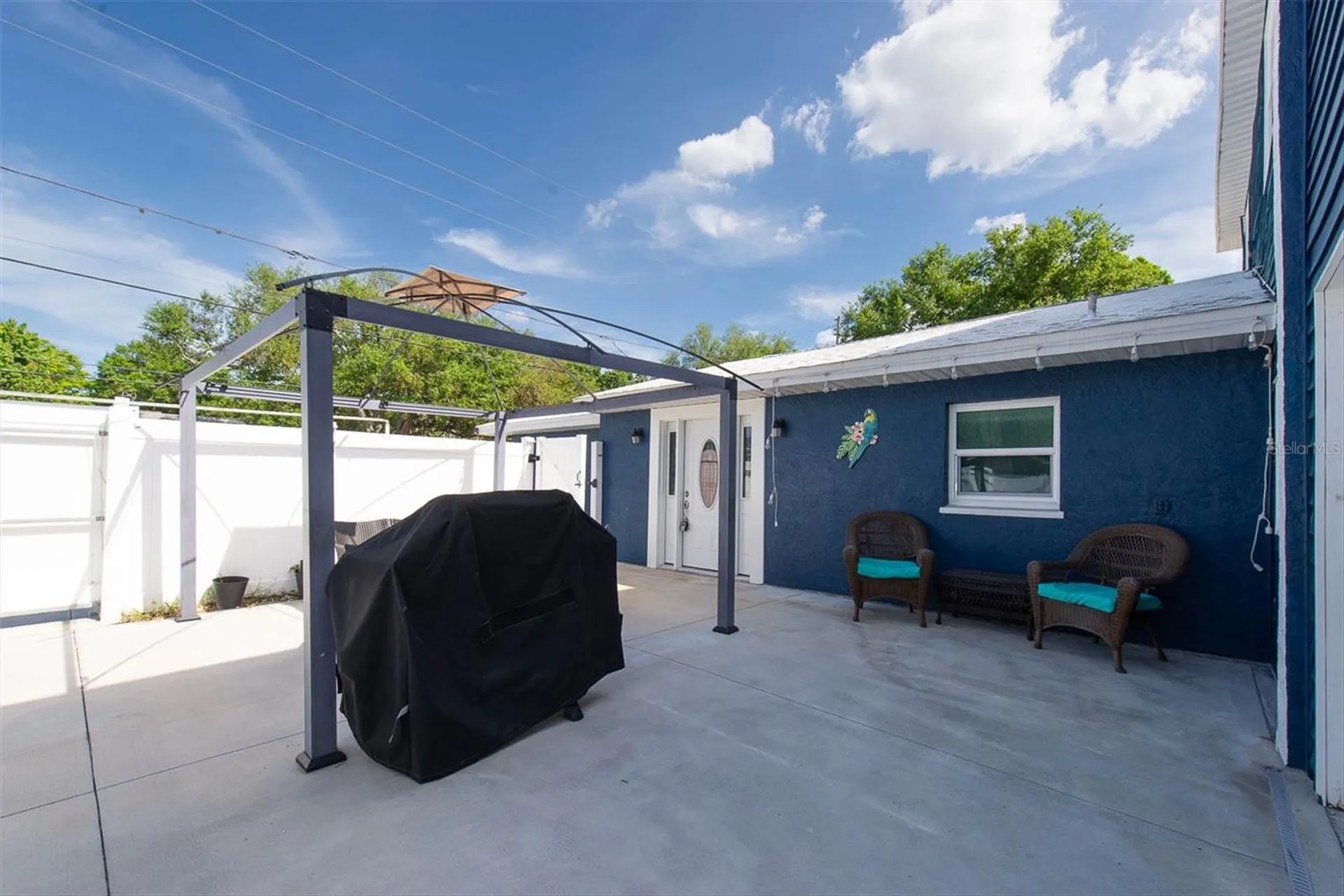 819 10th Street SW Largo FL 33770