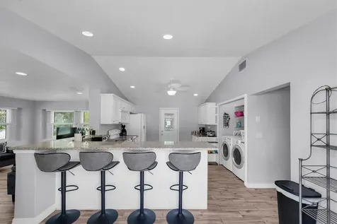 819 10th Street SW Largo FL 33770