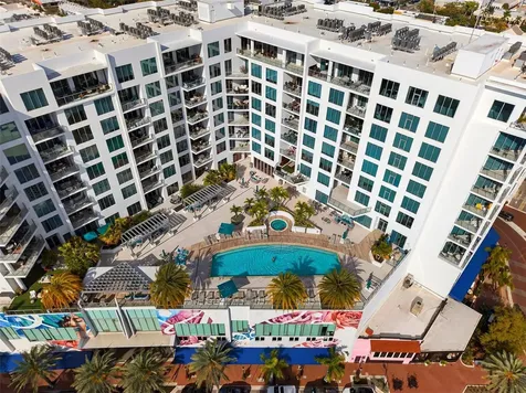 111 S Pineapple Avenue Sarasota FL 34236