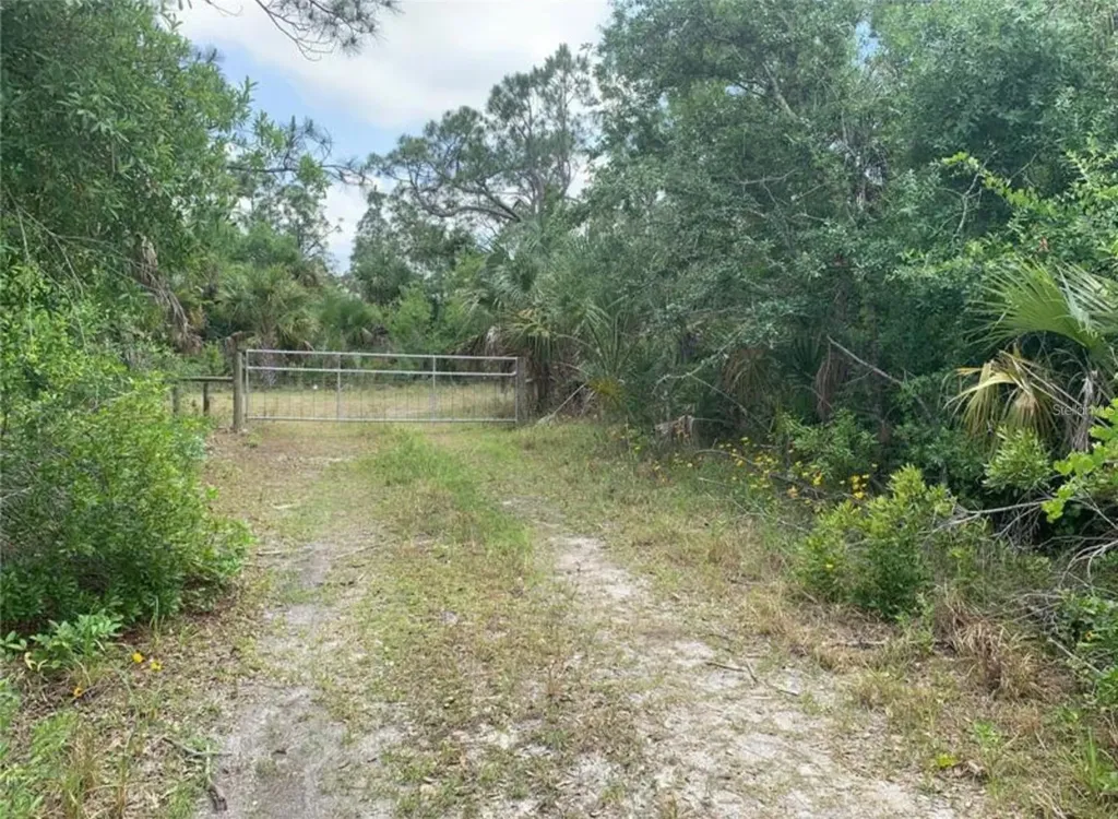 925 Indian Creek Lane Punta Gorda FL 33982
