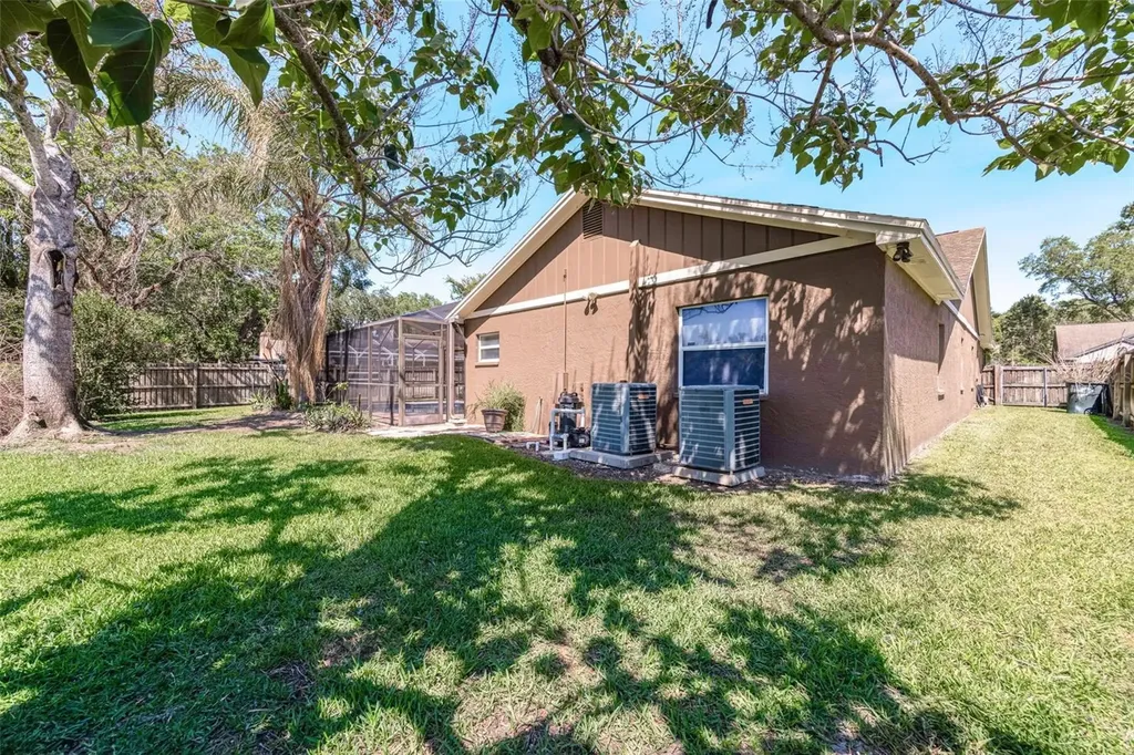 3006 Sprawling Oaks Place Valrico FL 33596