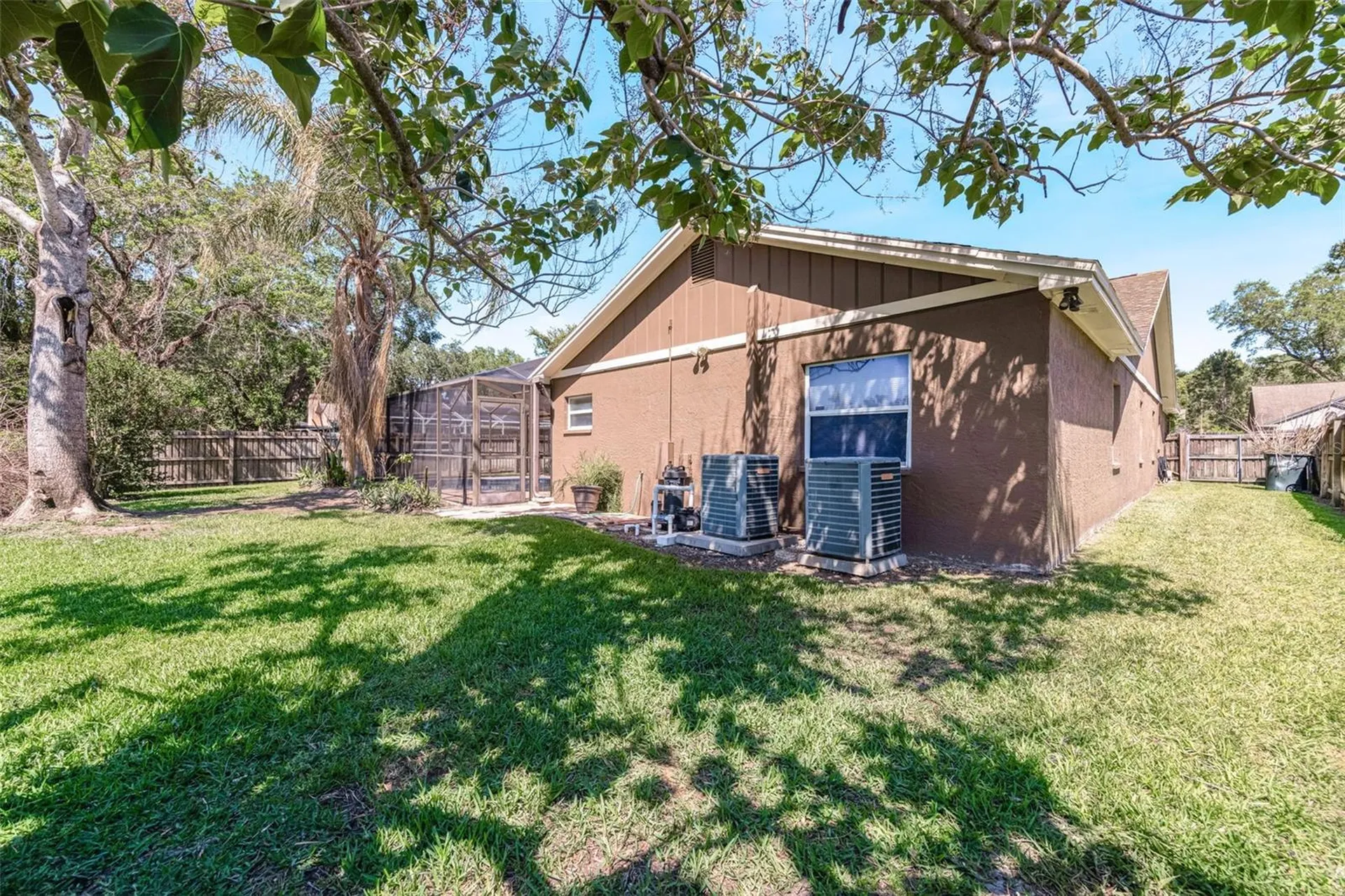 3006 Sprawling Oaks Place Valrico FL 33596