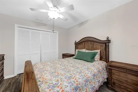 3006 Sprawling Oaks Place Valrico FL 33596