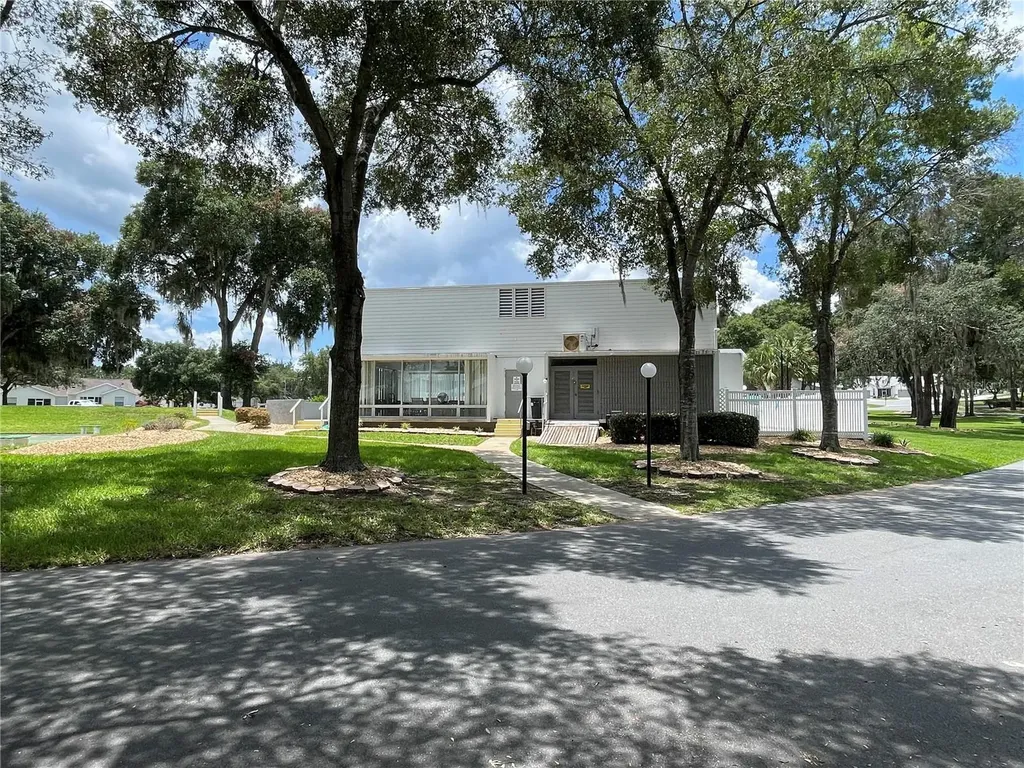 3325 S Belgrave Drive Inverness FL 34452