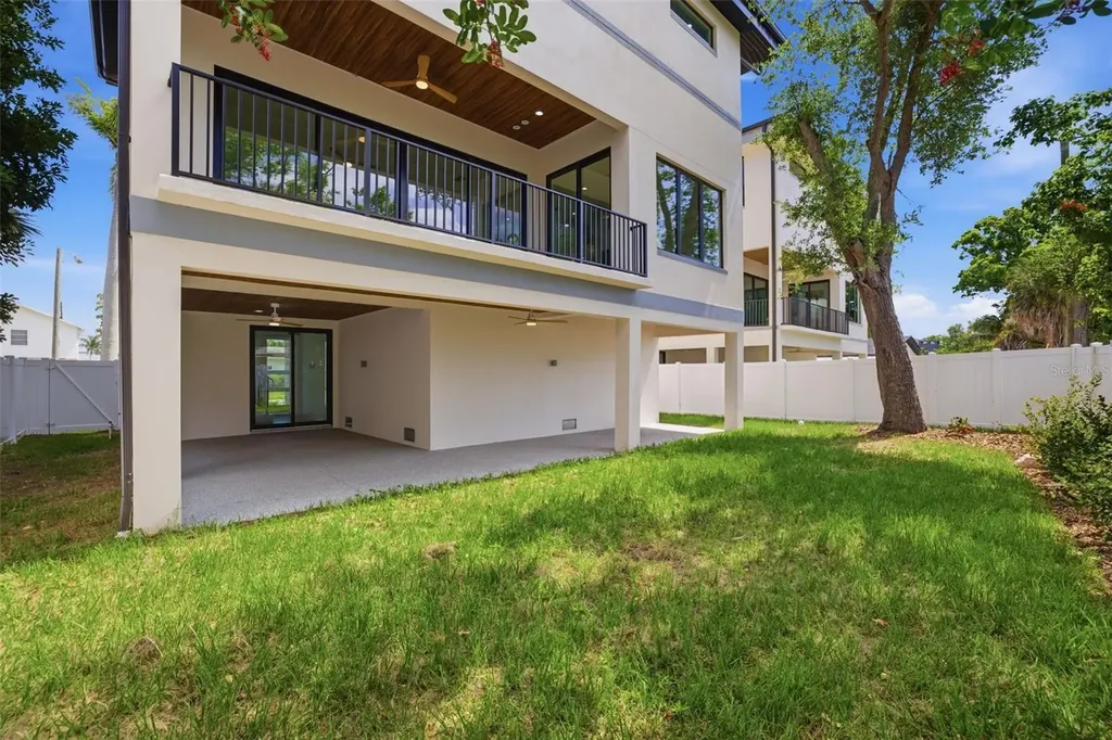 1943 Shore Acres Boulevard NE St Petersburg FL 33703