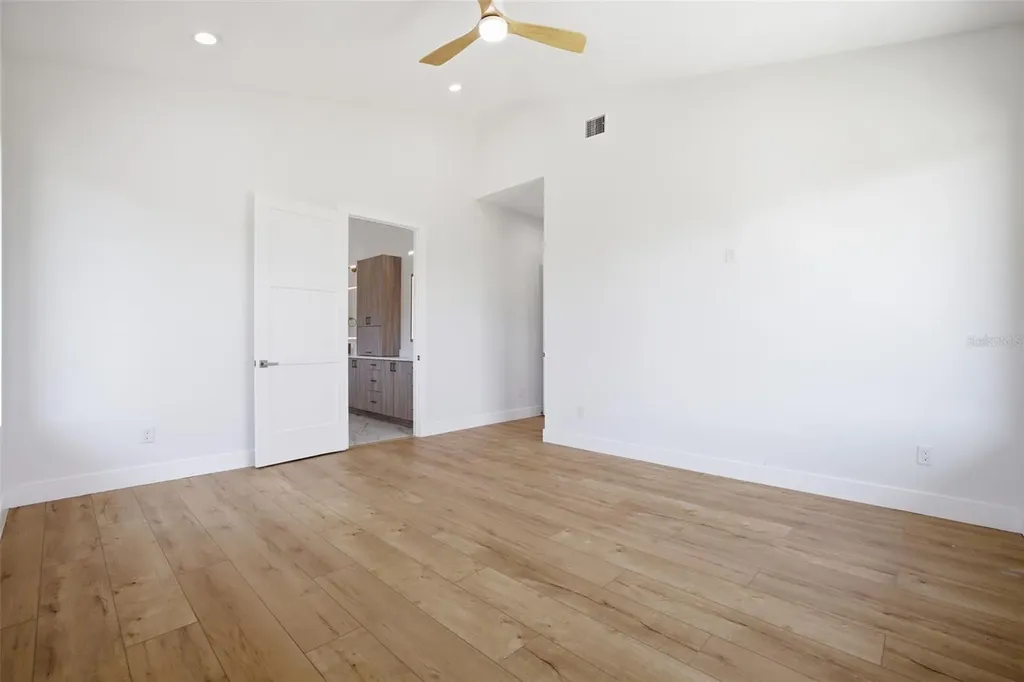 1943 Shore Acres Boulevard NE St Petersburg FL 33703
