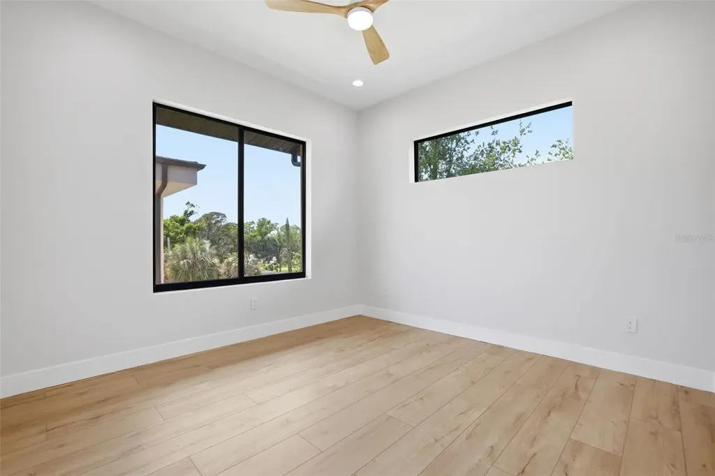 1943 Shore Acres Boulevard NE St Petersburg FL 33703