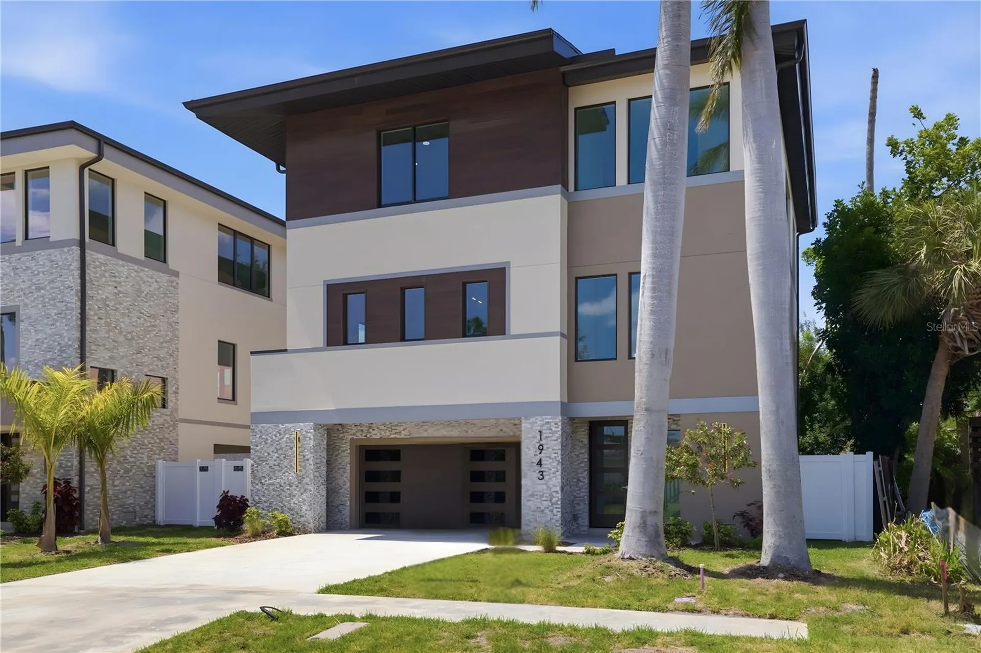 1943 Shore Acres Boulevard NE St Petersburg FL 33703