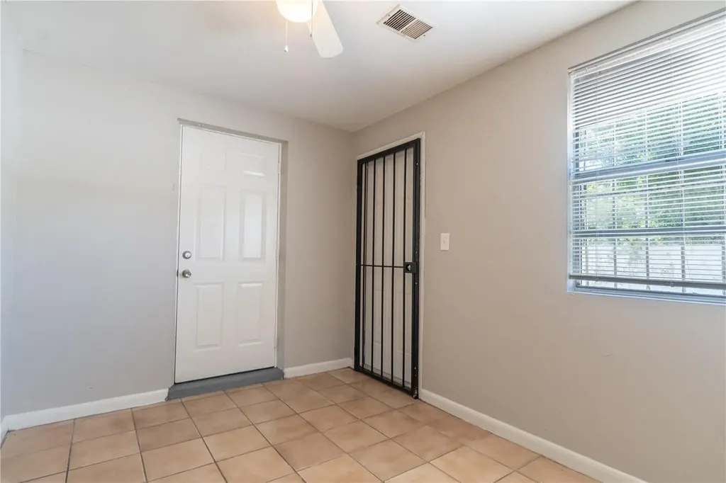9304 N Elmer Street Tampa FL 33612