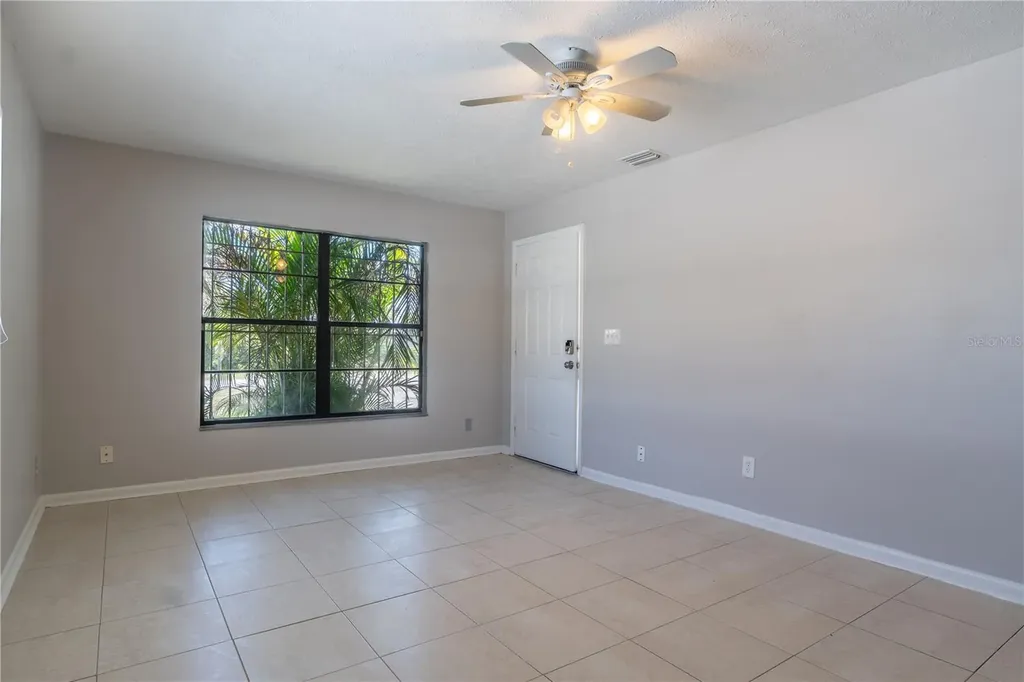 9304 N Elmer Street Tampa FL 33612