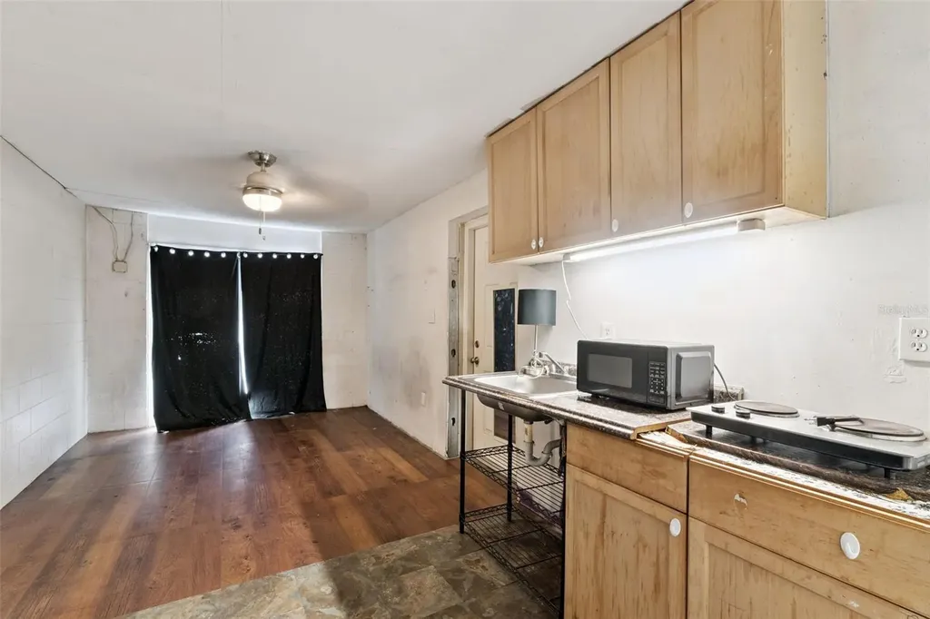 6204 Oakcrest Circle Orlando FL 32808