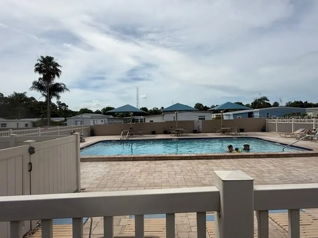 2131 Ridge Road S Largo FL 33778