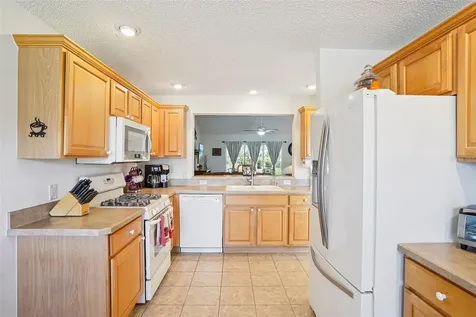 16596 SE 77th Northridge Court The Villages FL 32162