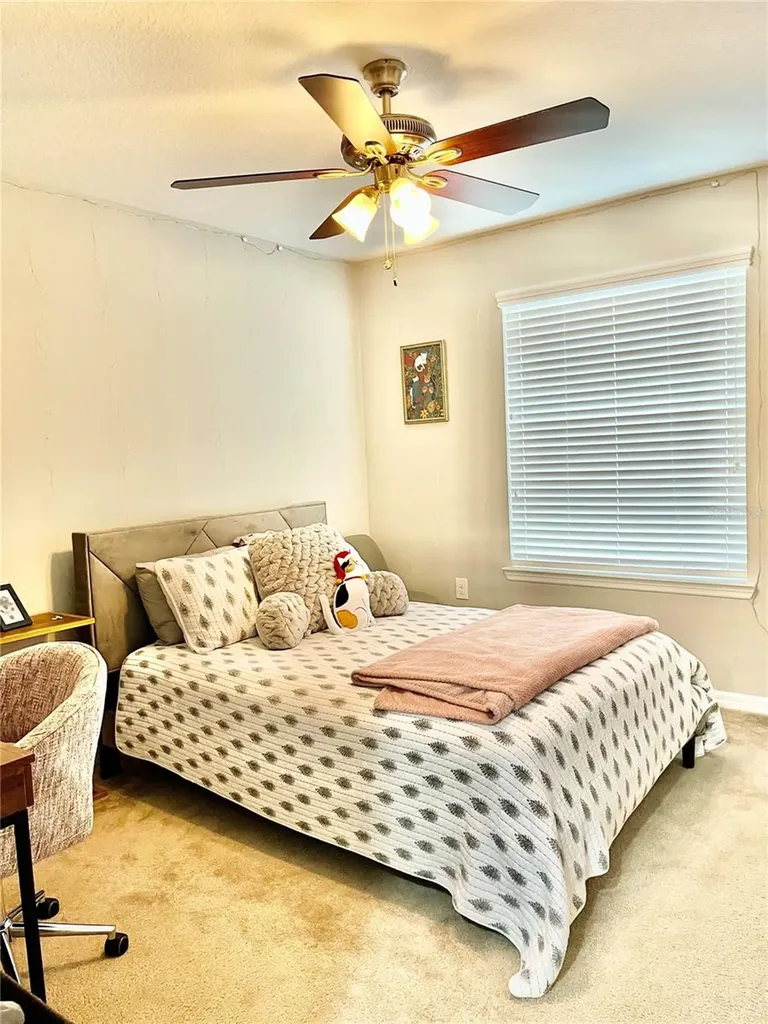 1033 Fountain Coin Loop Orlando FL 32828